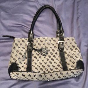 Dooney & Bourke bag